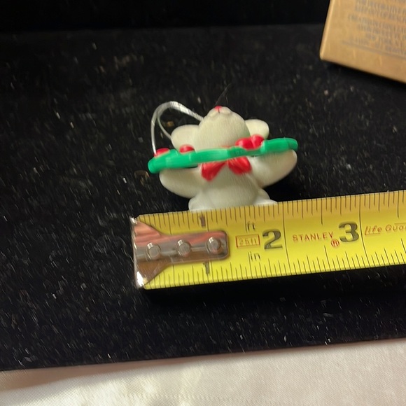 Avon Vintage Collectible “Tree Trimmer Friends Ornament Mouse” - Picture 7 of 7
